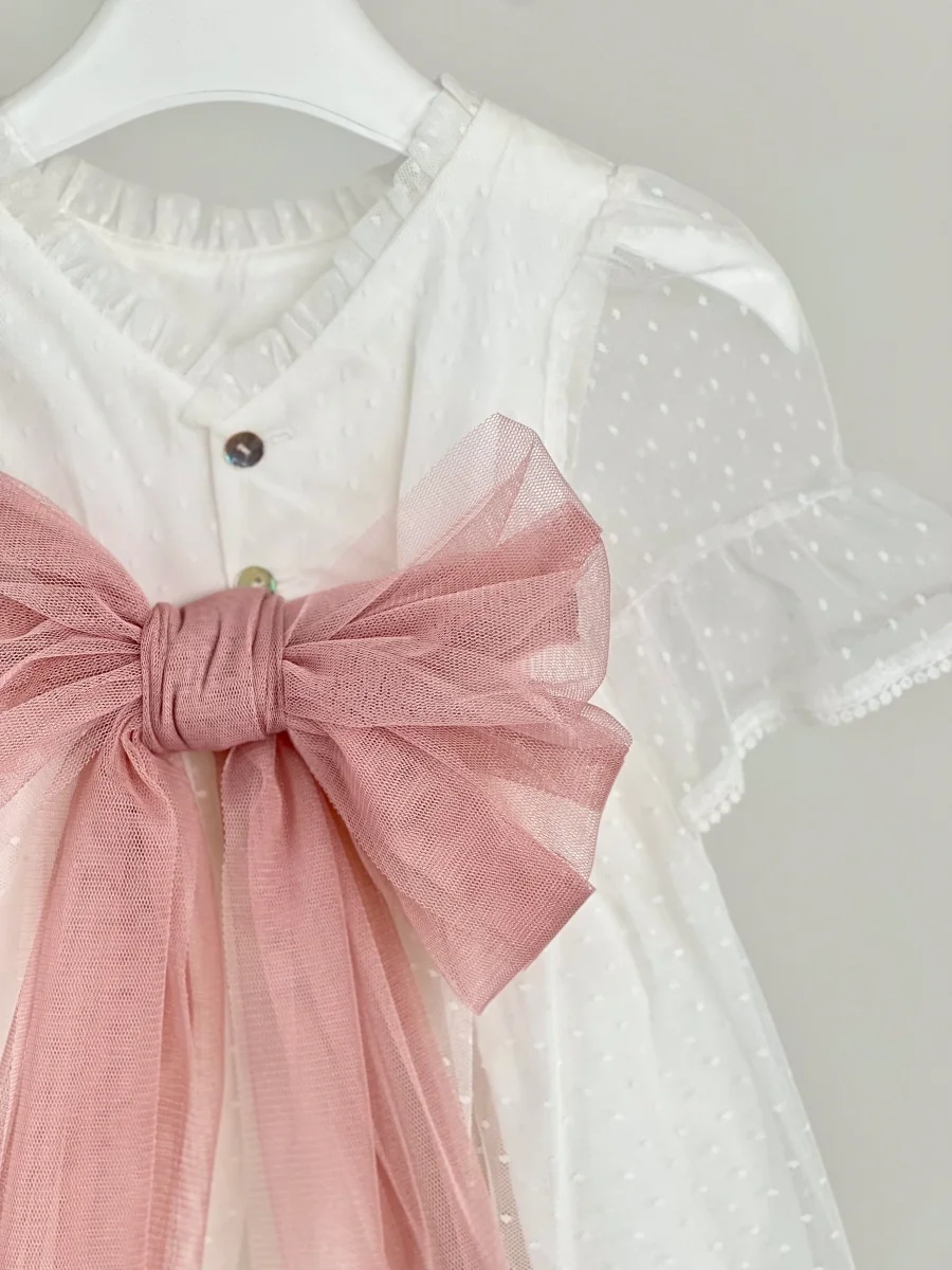 Jesusito con fajín de tul en rosa maquillaje - Coco Acqua 2025 - Imagen 9