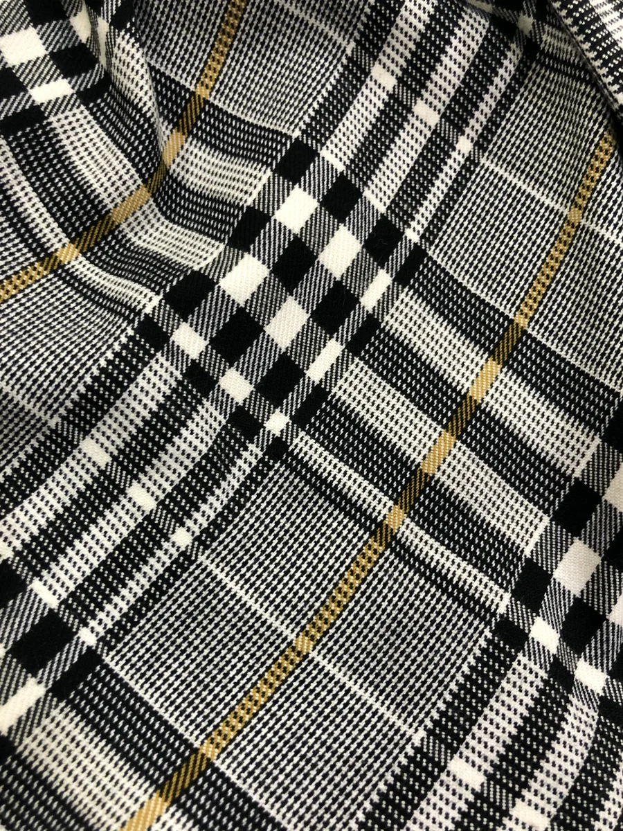 Vestido de niña de cuadros blancos, negros y mostaza - Basmarti de invierno 2024 - Imagen 5